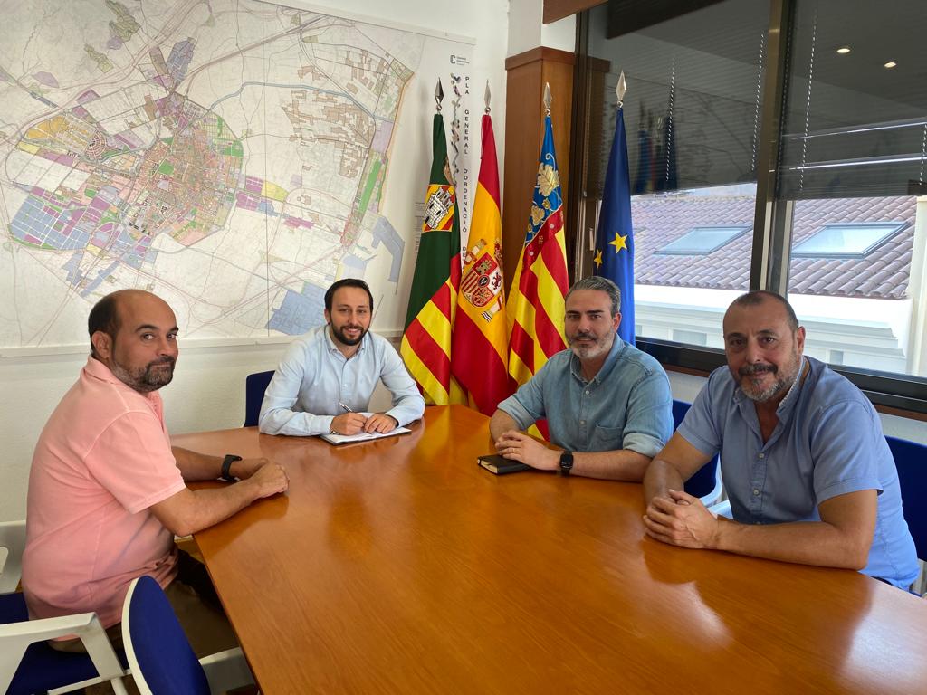 L'Ajuntament activa la taula de treball amb l'associació “On Castellón” per a garantir la seguretat en els locals d'oci nocturn